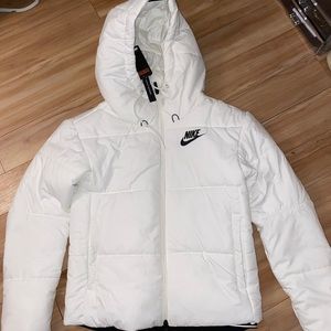 NWT nike puffer jacket